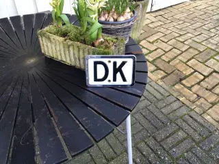 D k skilt retro 