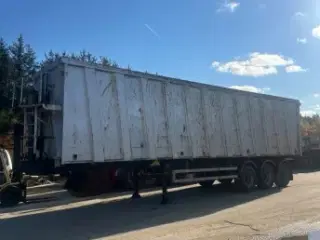 Mega trailer