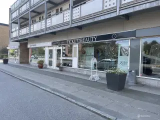 SKØNHEDSSALON AFSTÅS OG SÆLGES