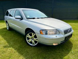 Volvo V70 2,4 140 HK - Nysynet med lavt km-tal