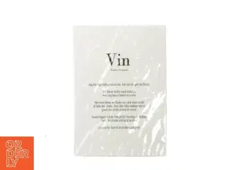To plakater/plader med tekst om vin og øl fra Tinzonhouse (str. 21x15 cm)