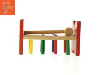Træ hammerbræt med hammer (str. 23x13x9 cm)
