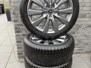 Mercedes 19 original med vinterdæk  tpms E/C/CLA 