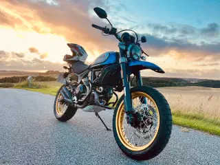 Ducati Scrambler Desert Sled 2022 * Touring *