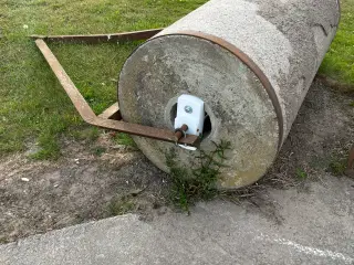 Cement tromle til traktor 