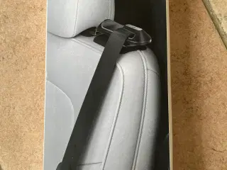 TESLA sikkerhedsseleholder