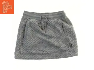 Grå Nederdel fra Pomp de Lux (str. 122)