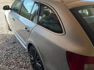 Skoda Superb 1,6 TDi 105 Elegance