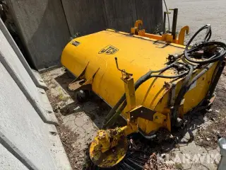 Fejekost med opsamler JCB SC240