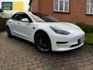 Tesla Model 3  Standard Range+ RWD