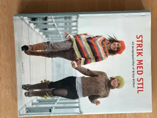 Strik Med Stil -  40 designopskrifter af Britta W.