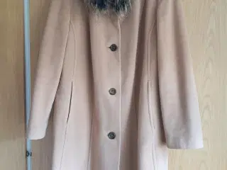 Beige frakker - uld, kashmir.