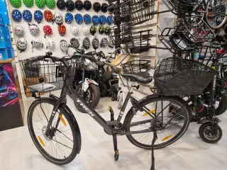 Damcykel Trek med 16 växlar - 12 månaders garanti