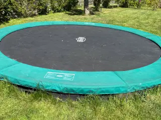  Berg trampolin 