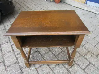 Entremøbel i mørk træ - retro 
