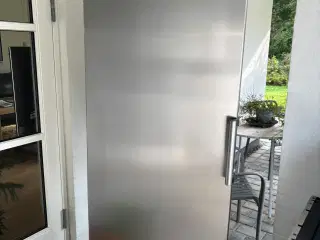 Siemens fritstående køleskab