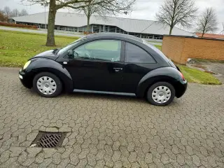 VW Beetle 2,0 115HK 3d