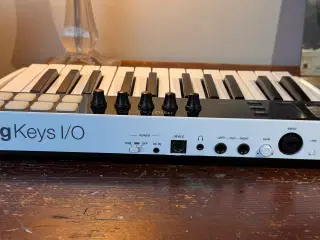 IK Multimedia iRig Keys I/O 25