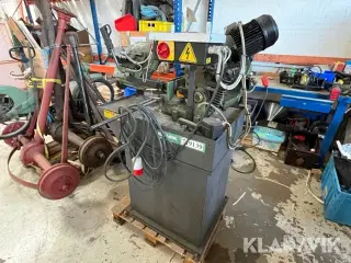 Sav Macc 215