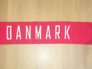 NYT DANMARK HALSTØRKLÆDE, HUMMEL, 150 CM