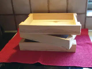 GRATIS Træ brev/plante bakker