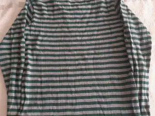 Bluse med lange ærmer, str. 134