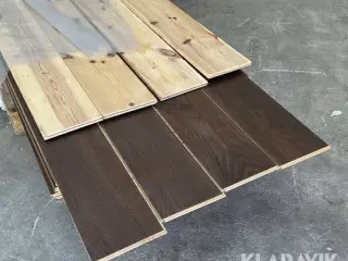 Plankegulv i egetræ. Varmebehandlet, naturlak. Wiking Gulve -2.sort. 28,1 m2