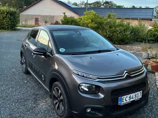 Super flot og velhold Cirtroen C3 med glastag