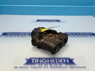 Case Optum 300 Hydraulisk Manifold 47617432