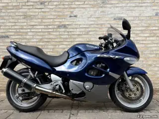 Suzuki GSX 750 F