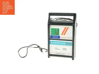Automatisk batterioplader fra Guardian (str. 27x16x11 cm)