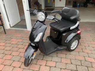 VGA Tres el. 2025. Kørt 15 km