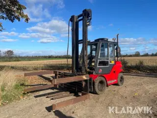 Truck Dantruck 8440DG med gaffelklemme