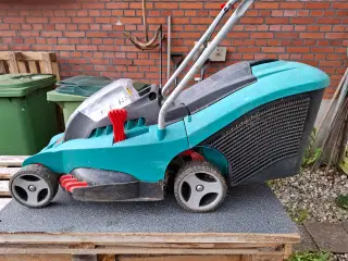 Bosch plæneklipper og hæk klipper