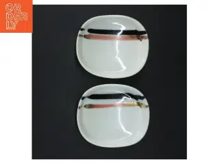 Royal Copenhagen askebægre af Lin Utzo (str. 2 styk, 12x11 cm)