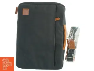 Sort laptop sleeve med tilbehørspose (str. 36x26 cm)