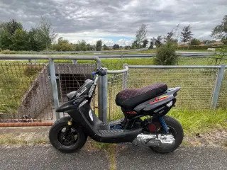 Knallert Yamaha bws