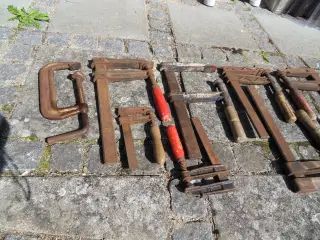 SKRUETVINGER STORE OG SOLIDE 11 STK.