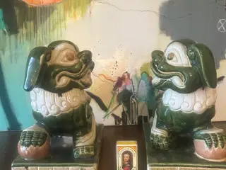 Foo Dog. 