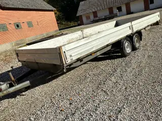 Humbaur trailer 