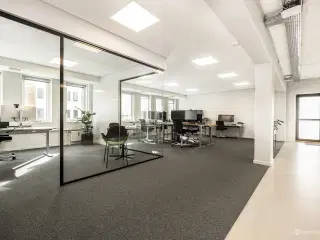 Skønt kontorlejemål på 293 m² i Søborg