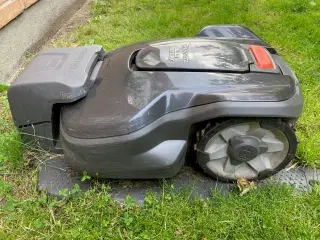 Husquarna 305 Robot plæneklipper
