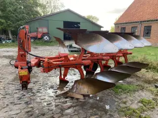 Kuhn MASTER 120 4 furet. Velholdt