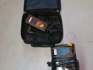 2 stk. ladere bl.a. MAKITA m.fl.