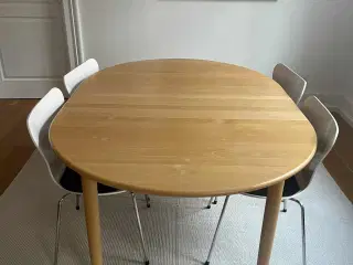 Spisebord i bøg