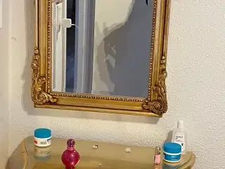 Antik bord med spejl