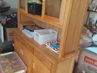 Egetræs vitrineskab 