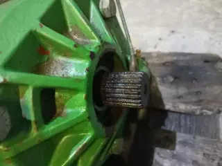 John Deere 1085 Gearkasse med hydrostat anlæg