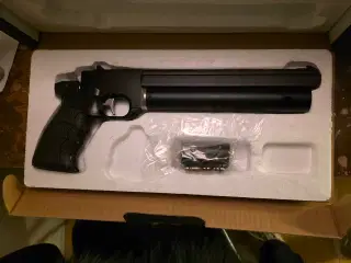 Luftpistol Max Ranger, eller Artemis pp 700