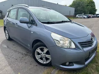 Toyota Sportsvan 2,0 D-4D T2